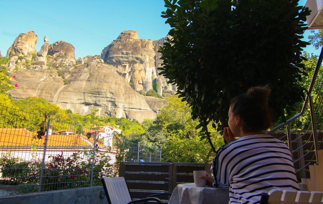 The House Under The Rocks Of Meteora 2 Apartamento Kalabáka Exterior foto